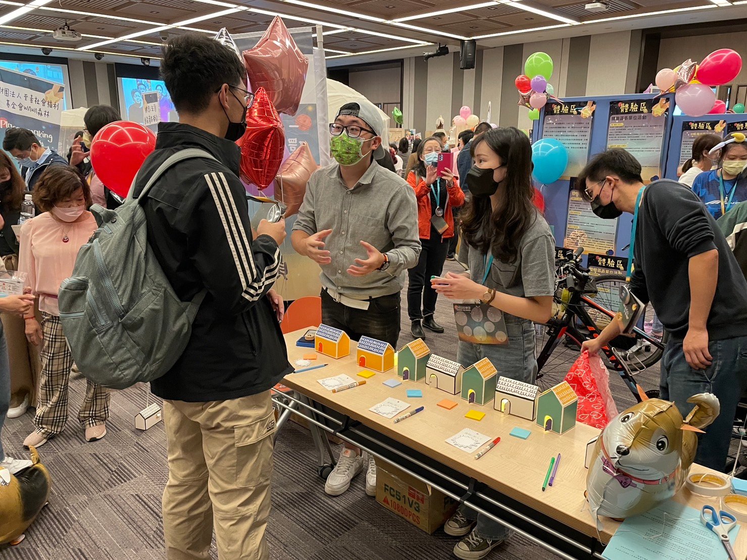 小衛星成果展(標題圖檔)